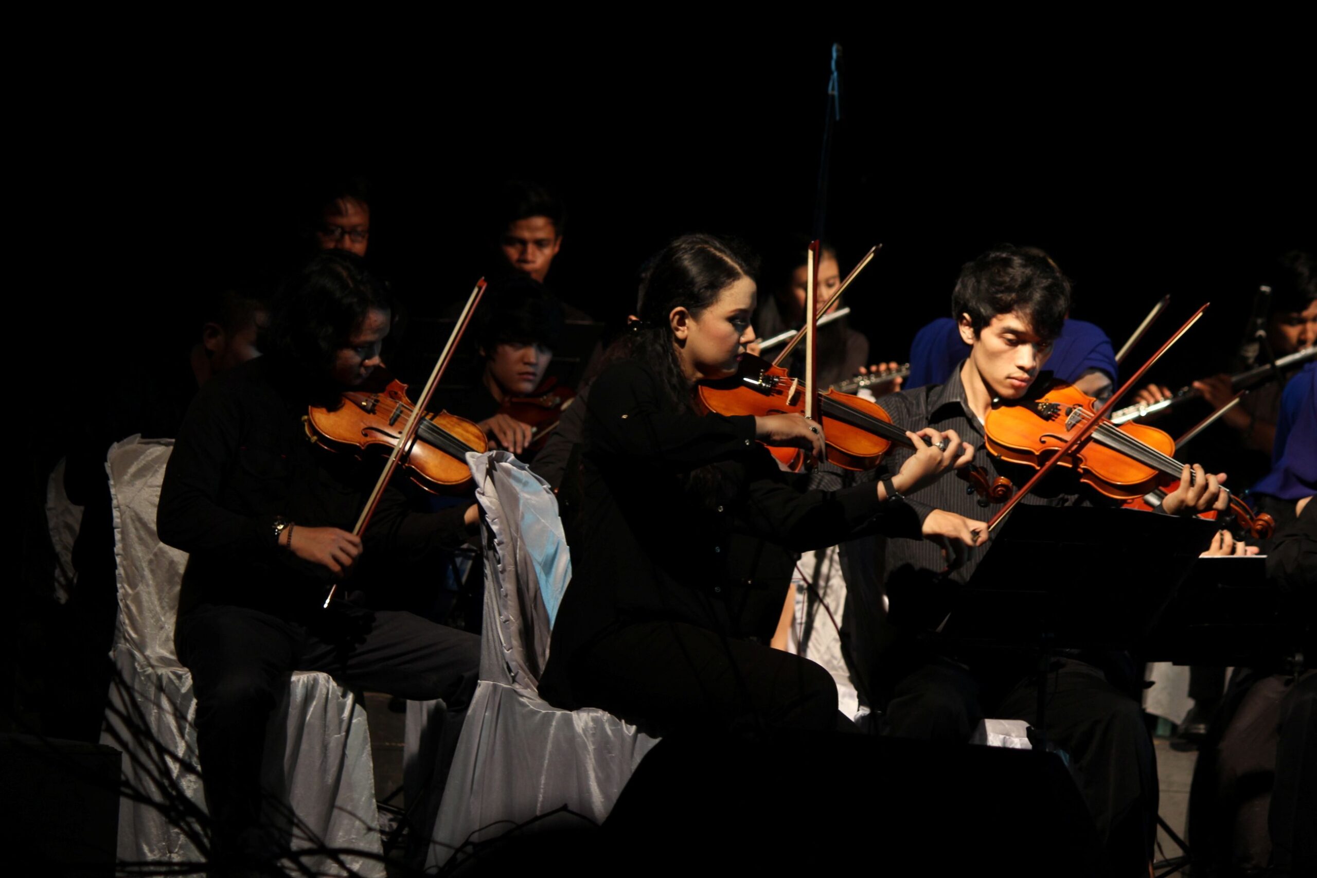 Sentuhan Non Konvensional dalam Pertunjukan Orkestra